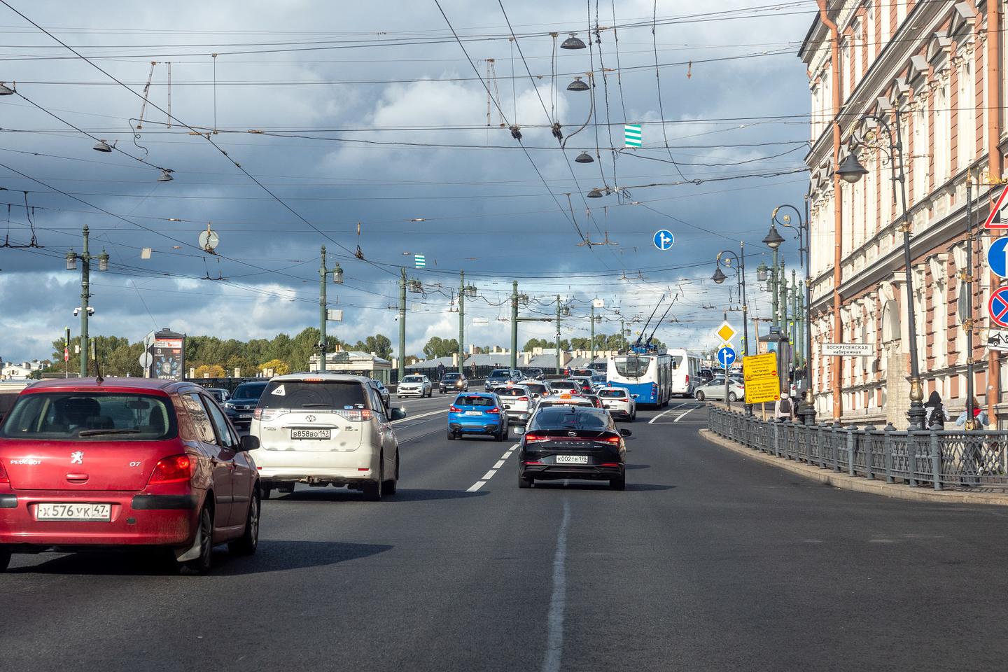 В Петербурге выделены субсидии на переоборудование транспорта под  использование газомоторного топлива